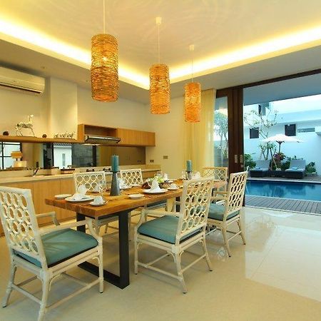 D&G Villas Nusa Dua  Buitenkant foto