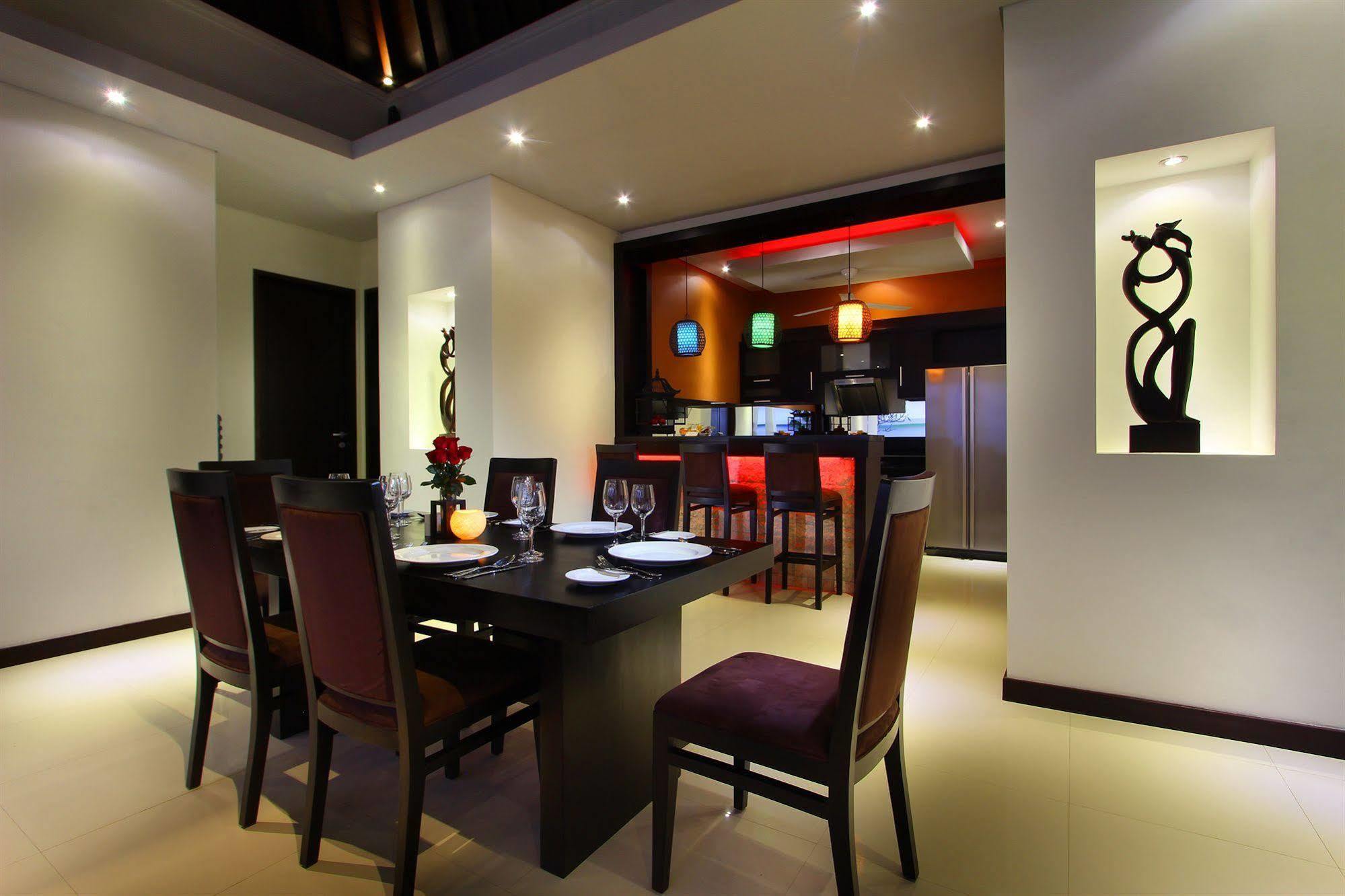 D&G Villas Nusa Dua  Buitenkant foto