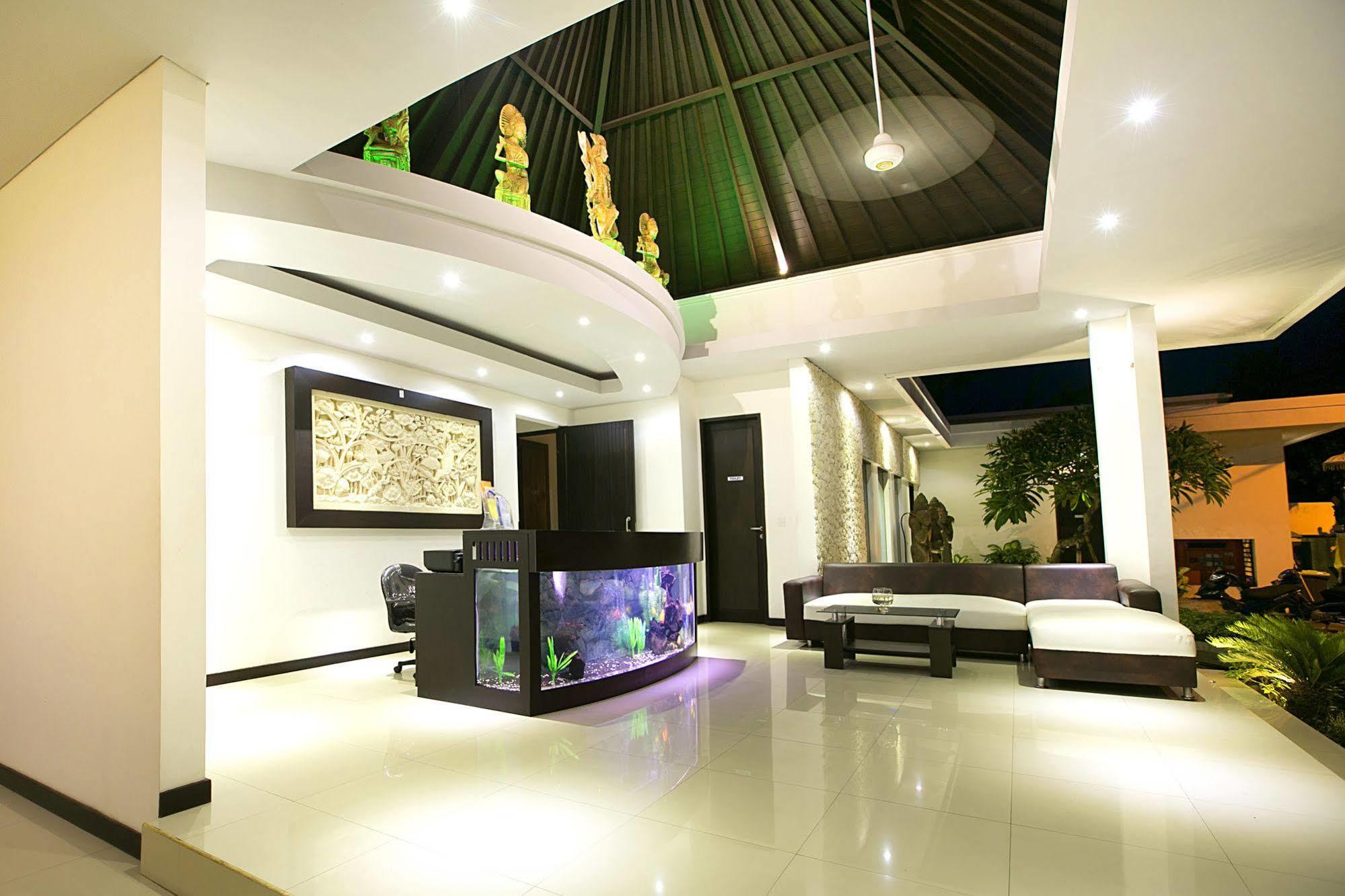D&G Villas Nusa Dua  Buitenkant foto