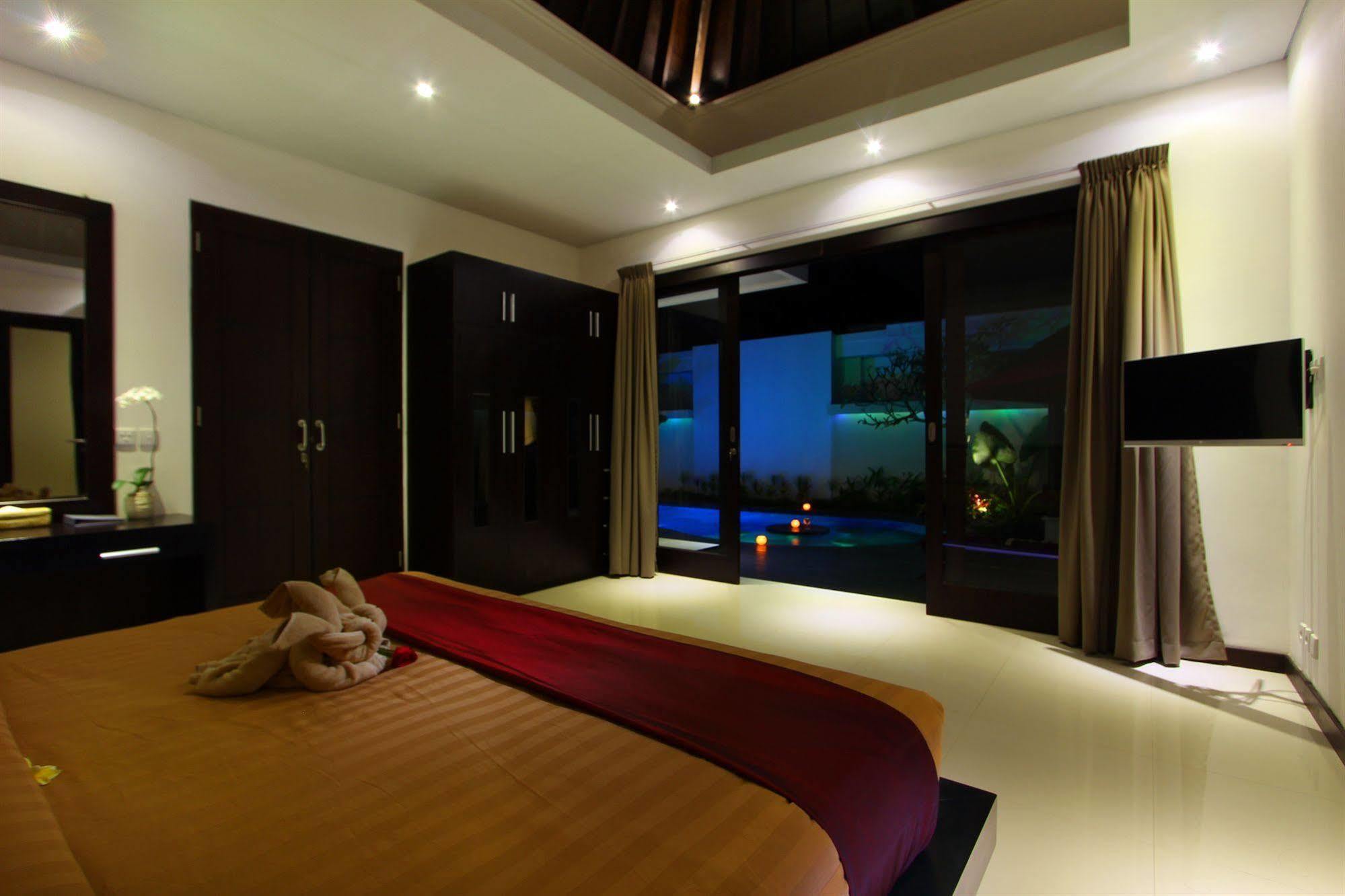 D&G Villas Nusa Dua  Buitenkant foto