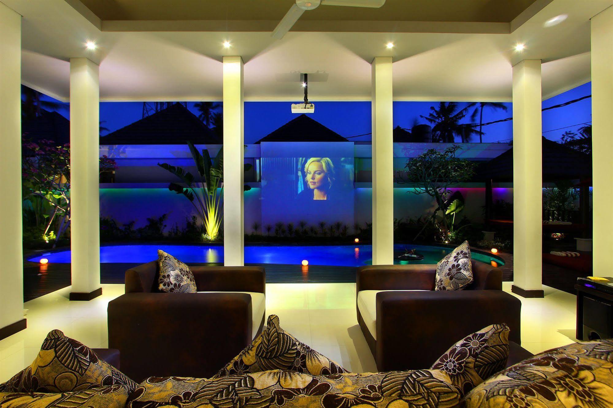 D&G Villas Nusa Dua  Buitenkant foto